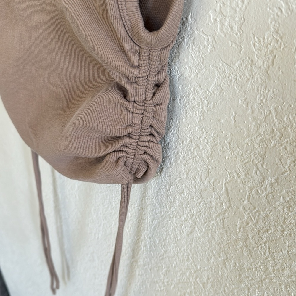 Zara Tan Ribbed Crop Top with Ruching - Picture 4 of 5